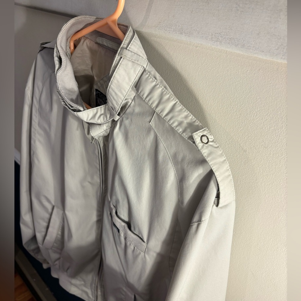 Members Only Vintage Beige Full Zip Up Jacket, Size Small (Unisex) - Picture 6 of 11